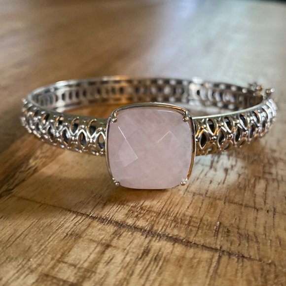 Clyde Duneier Sterling Silver Hinged Bangle Bracelet with  Rose Quartz - Picture 1 of 7